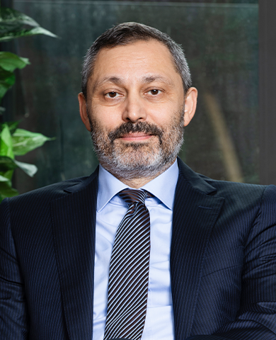 Yönetici Görselleri 390X480 DR. M. Emre Çamlıbel